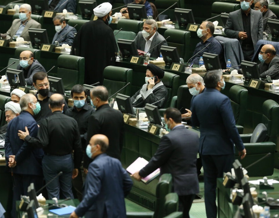 طرح “وزرای منطقه‌ای” در مجلس کلید خورد