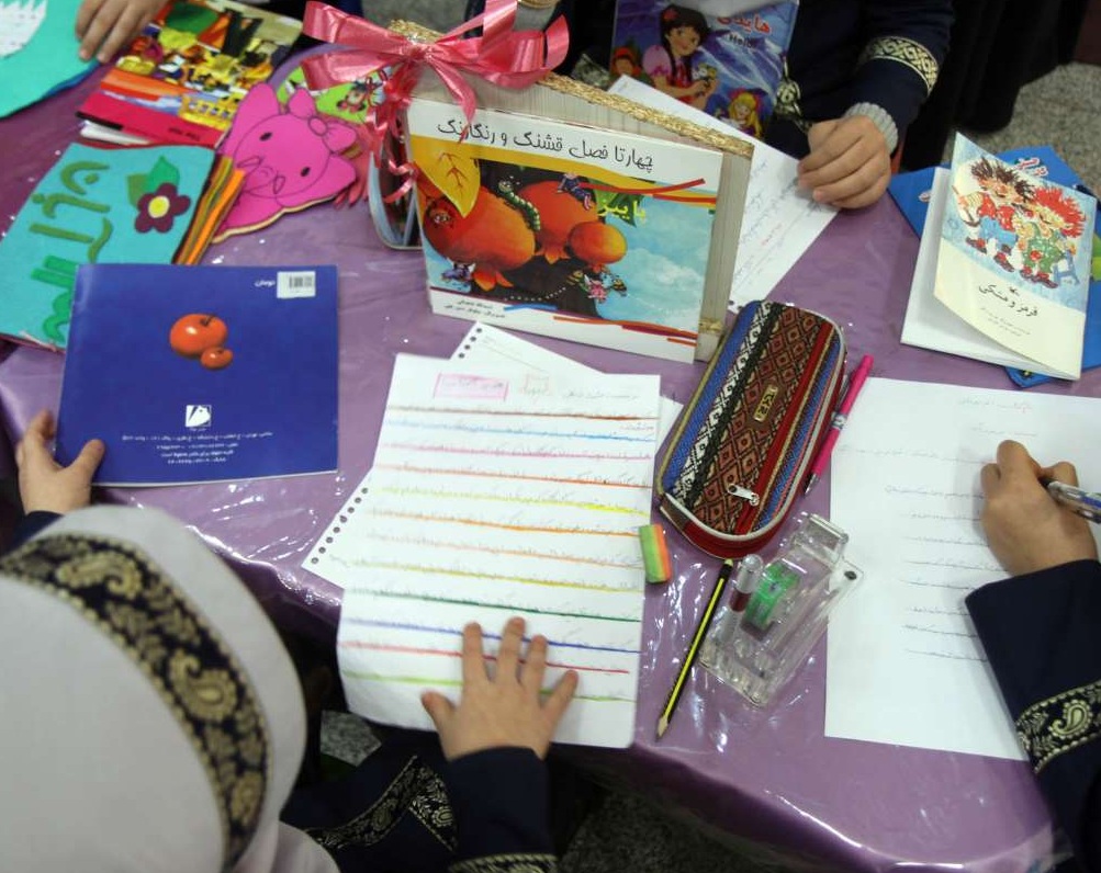 اولیای دانش‌آموزان پایه اول ابتدایی آموزش‌های تخصصی می‌بینند