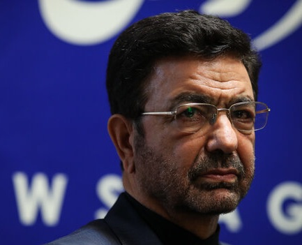 نمکی از مردم عذرخواهی کند