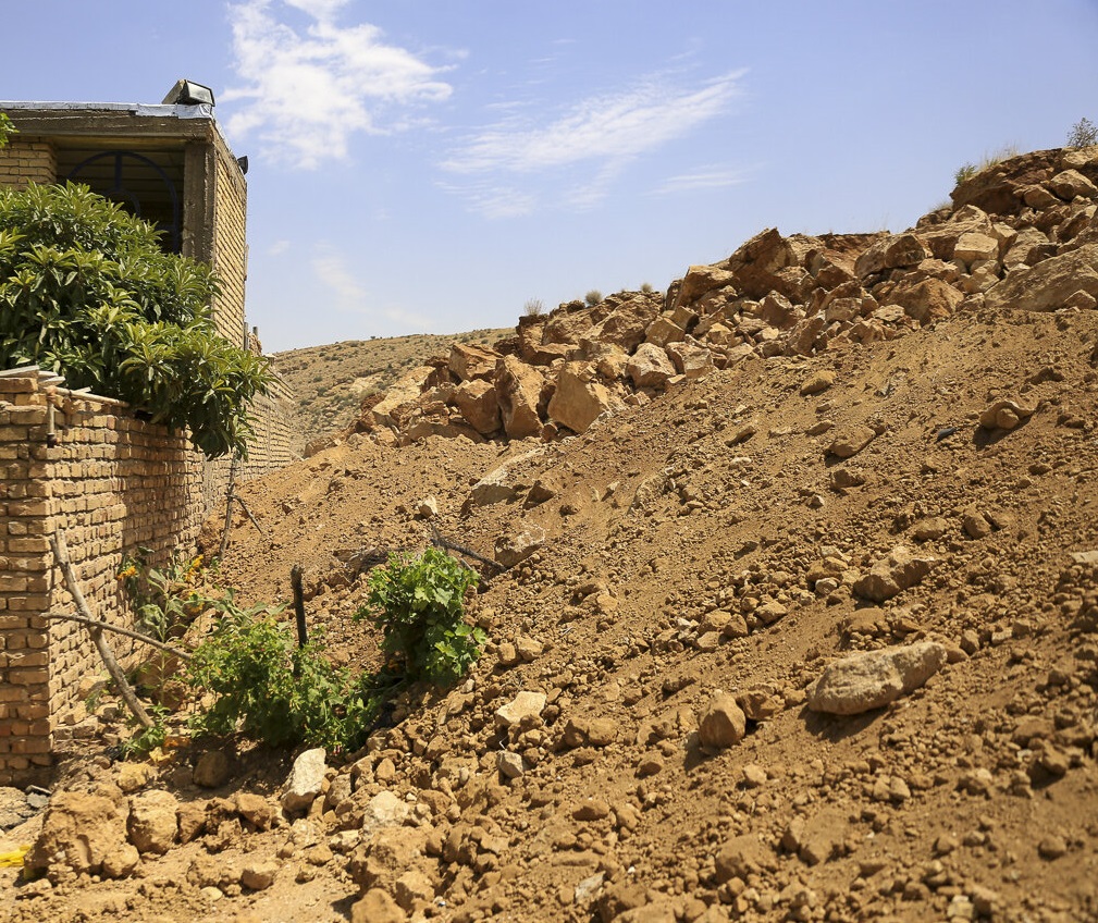 سردرگمی و بلاتکلیفی، چالش فراروی ساکنان یکی از روستاهای پلدختر