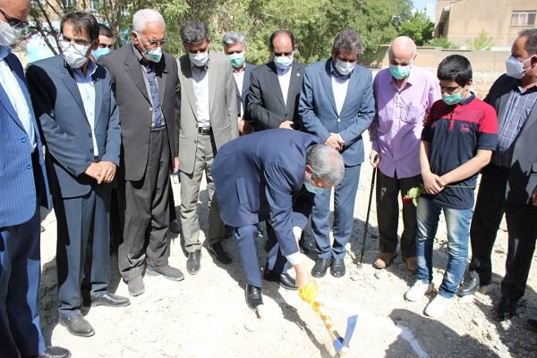 کلنگ احداث مدرسه اوتیسم کرمانشاه به زمین خورد