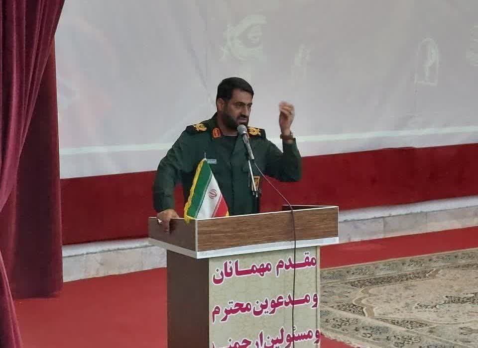 دشمنان توطئه عدم مشارکت مردم را در سر می پروراند