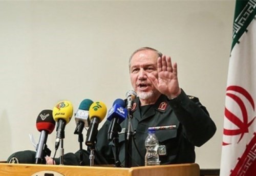 ایران بایستی در فضا حضور موثری داشته باشد ایران بایستی در فضا حضور موثری داشته باشد