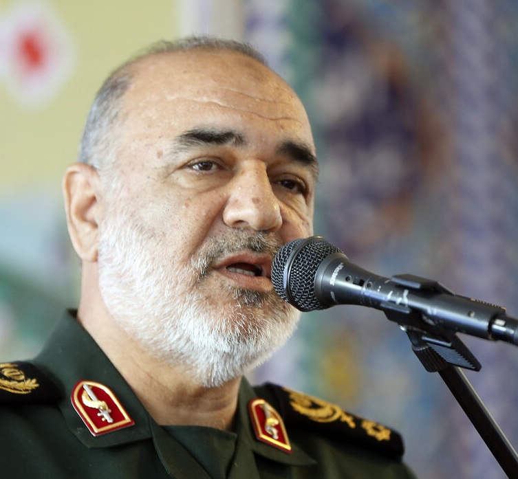 شهدای دفاع مقدس پیشقراولان الگوسازی ایثار و رشادت هستند شهدای دفاع مقدس پیشقراولان الگوسازی ایثار و رشادت هستند