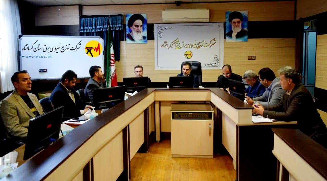 نشست راهکارهای پیشگیری از سرقت تجهیزات و تاسیسات شبکه برق برگزارشد