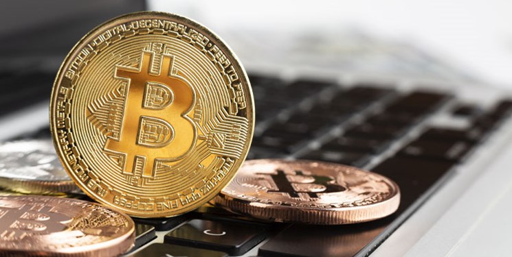 سقوط ۲۴۰۰ دلاری قیمت بیت کوین در بازار جهانی