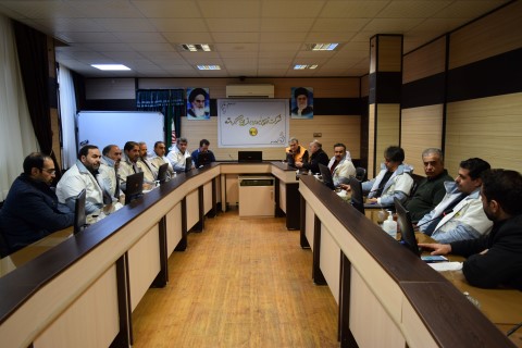 نیروهای عملیاتی شرکت توزیع برق استان کرمانشاه برای بارش برف و باران آمادگی دارند