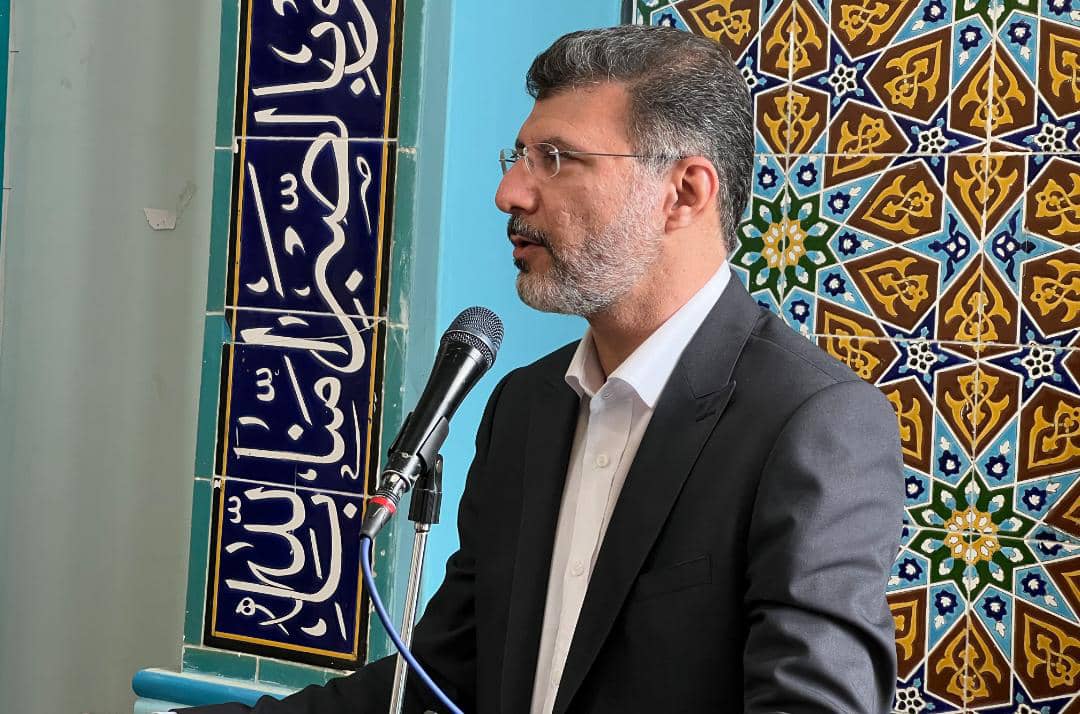 تهیه، توزیع و تدریس ۵ هزار بسته‌ی آموزشی در بین دانش آموزان مناطق حاشیه نشین استان