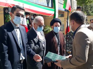 تجلیل از “دکتر شیرزاد بسطامی” در آیین بزرگداشت هفته دفاع مقدس