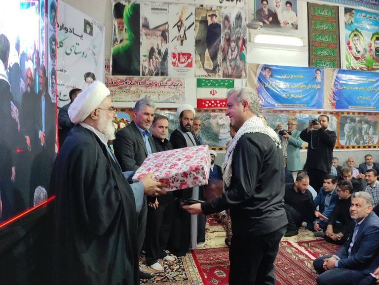 تجلیل از حاجی مشهدی مدیرکل امور مالیاتی استان گلستان