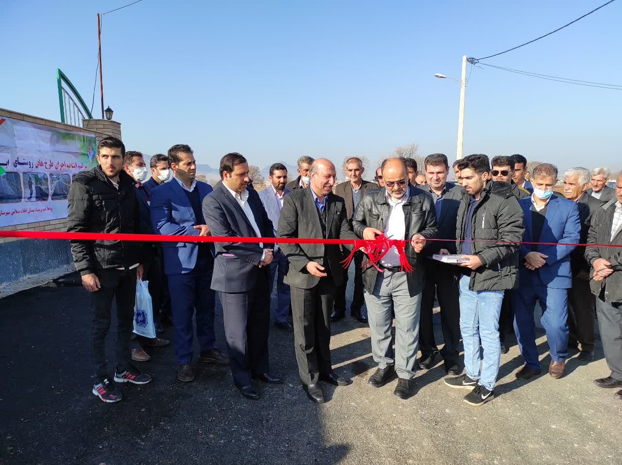 اخذ مصوبه دولت برای تکمیل واحدهای مسکونی سیل زده در دست اقدام است