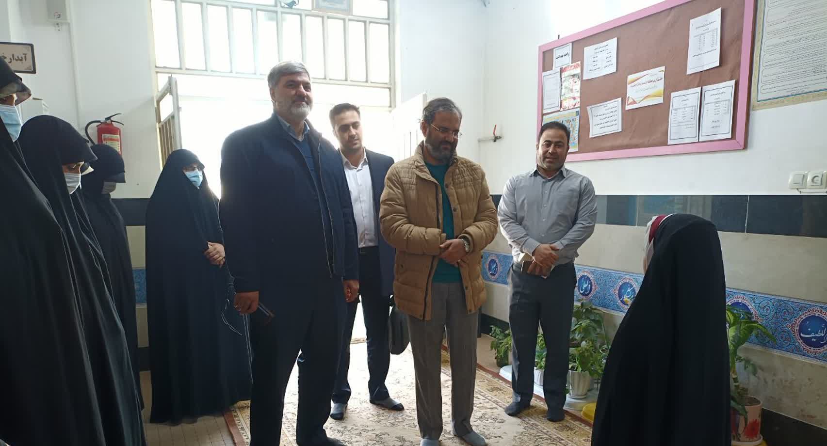 بازدید معاون قرآن و عترت وزارت فرهنگ و ارشاد اسلامی از موسسات فرهنگی قرآن و عترت شهرستان خرم آباد+عکس