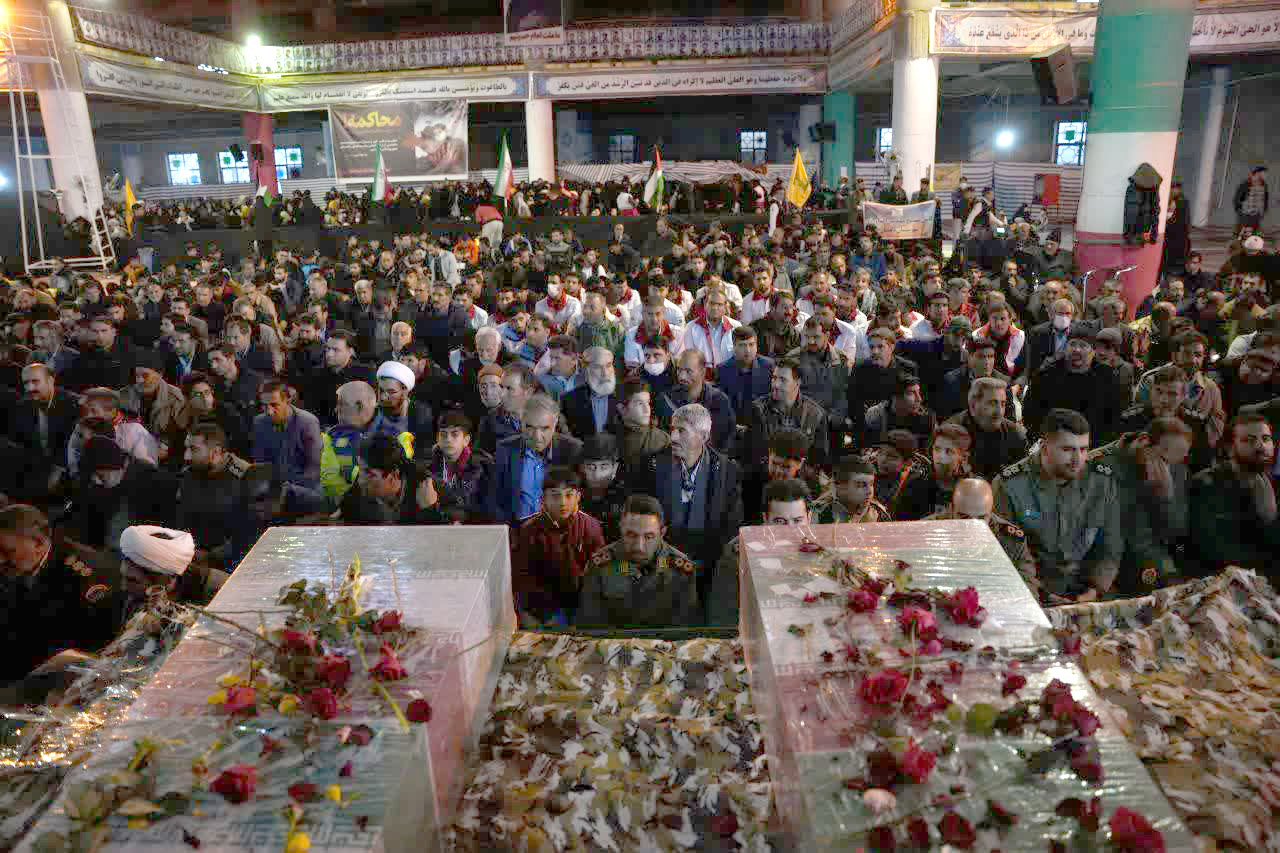 میزبانی مردم شهرستان دلفان از لاله های فاطمی